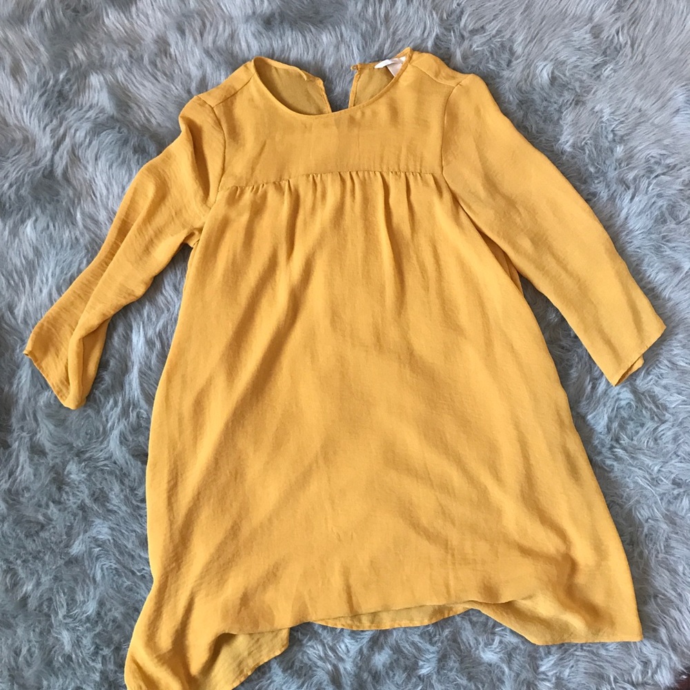 Yellow dress